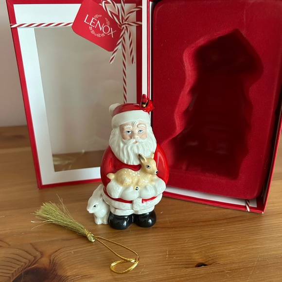 Lenox Santa 🎅 Ornament - Picture 13 of 13